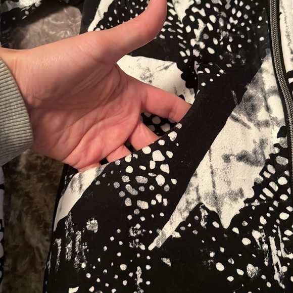 LULULEMON Rare Print Static Mist Scuba III Sweatshirt Hoodie Jacket—SZ. 4 - Picture 4 of 11
